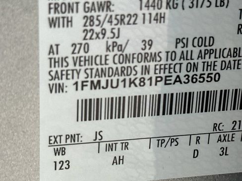 Used 2023 Ford Expedition Limited RWD image 34