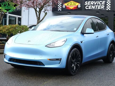 Used 2021 Tesla Model Y Long Range image 1