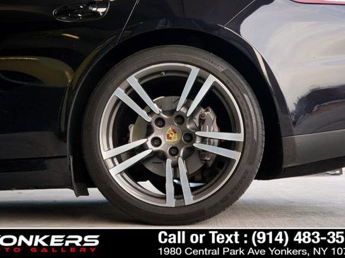 Used 2016 Porsche Panamera 4 Edition image 56