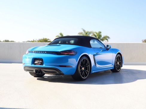 Certified 2025 Porsche 718 Boxster w/ Premium Package image 10