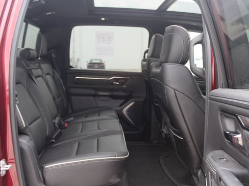 Used 2025 RAM 1500 Limited AWD/4WD image 26