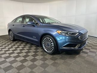 Used 2018 Ford Fusion Energi SE video 2