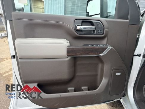 Used 2022 GMC Sierra 3500 SLT w/ SLT Premium Package image 13