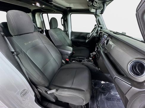 Used 2023 Jeep Gladiator Overland w/ Trailer Tow Package image 28