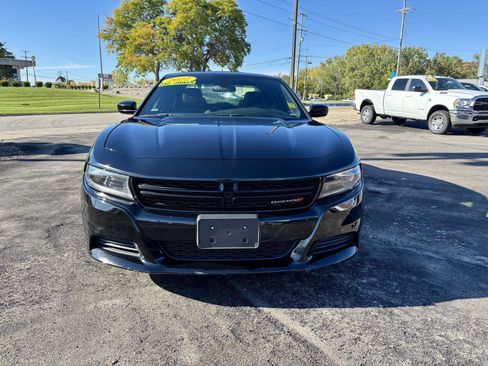 Used 2022 Dodge Charger SXT image 17