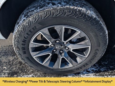 Used 2023 Chevrolet Tahoe Z71 w/ Luxury Package image 22