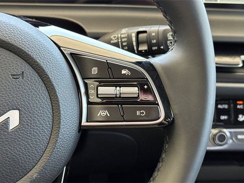 New 2025 Kia Seltos EX image 31