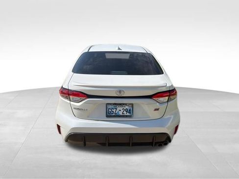 Used 2023 Toyota Corolla SE w/ SE Premium Package FWD image 4