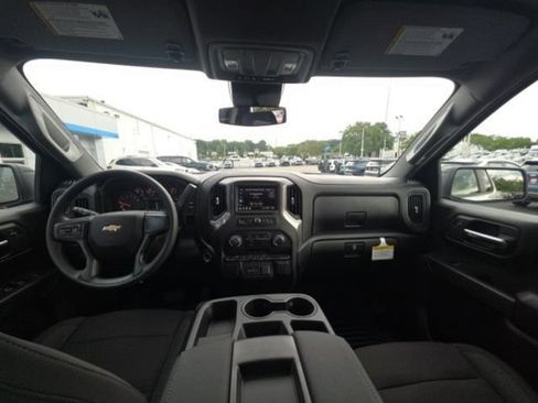 New 2026 Chevrolet Silverado 1500 Custom w/ Turbomax Blackout Package AWD/4WD image 13