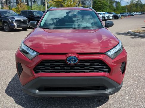 Certified 2024 Toyota RAV4 LE AWD/4WD image 9