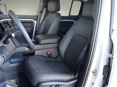 New 2026 Land Rover Defender 110 S image 12