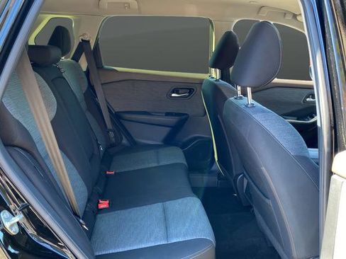 Used 2023 Nissan Rogue SV FWD image 23