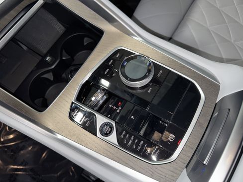 Used 2024 BMW X6 M60i image 28