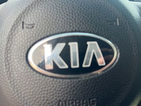 Used 2016 Kia Soul + w/ Designer's Package FWD image 10