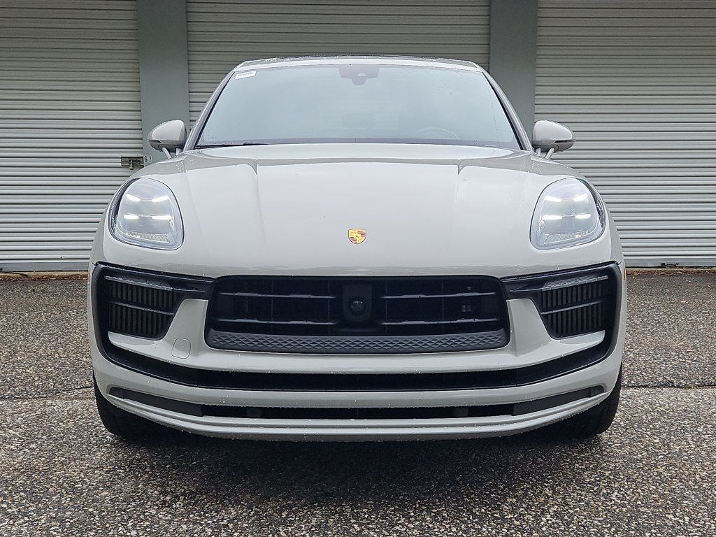 Used 2023 Porsche Macan S AWD/4WD image 10