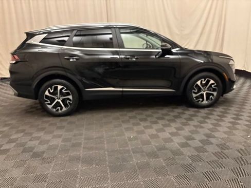 Certified 2024 Kia Sportage EX AWD/4WD image 4