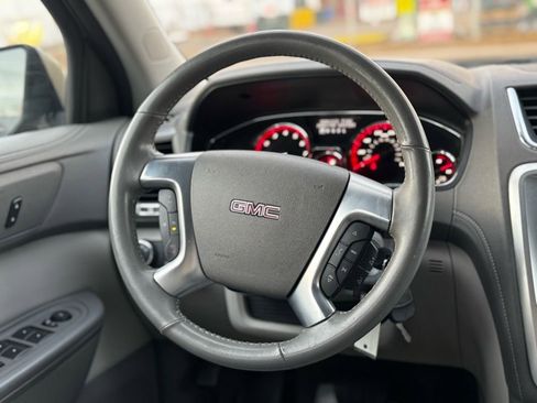Used 2016 GMC Acadia SLE image 10