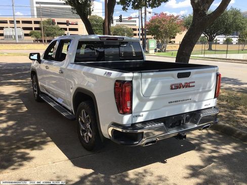 Used 2022 GMC Sierra 1500 SLT AWD/4WD image 4