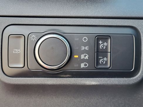 Used 2024 Ford Mustang EcoBoost image 19