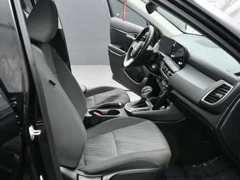 Used 2024 Kia Seltos LX AWD/4WD image 17