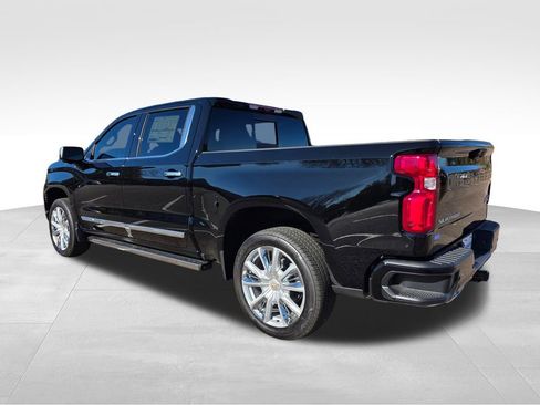 New 2026 Chevrolet Silverado 1500 High Country w/ High Country Premium Package image 5