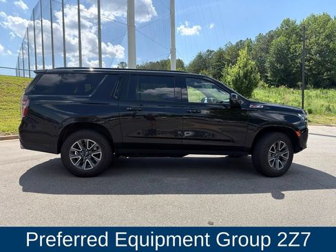 Used 2024 Chevrolet Suburban Z71 w/ Off-Road Capability Package AWD/4WD image 2
