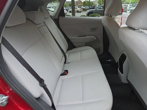 Used 2025 Hyundai Kona SEL FWD image 36