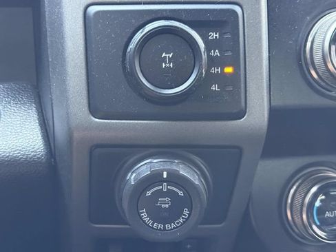 Used 2019 Ford F150 Raptor w/ Equipment Group 802A Luxury AWD/4WD image 32