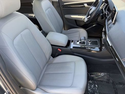 Used 2018 Audi Q5 2.0T Premium Plus w/ Premium Plus Package AWD/4WD image 11