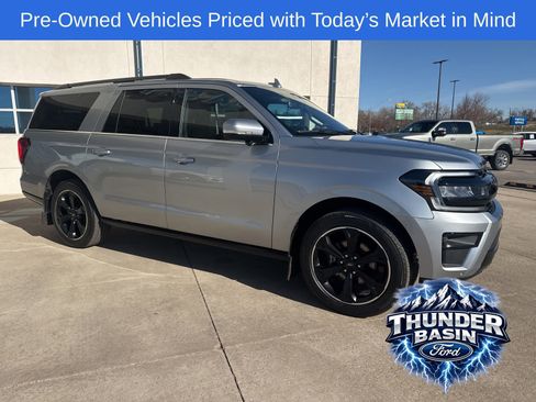 Used 2023 Ford Expedition Max Limited image 6