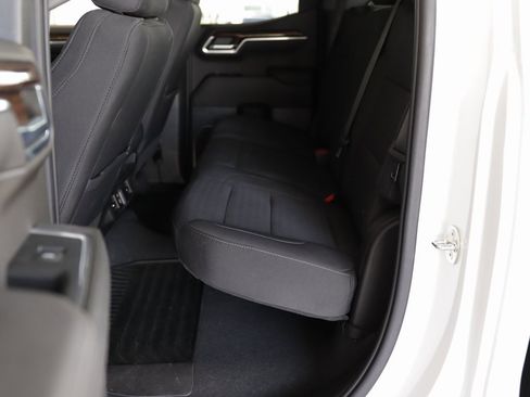 Used 2023 GMC Sierra 1500 Elevation image 25