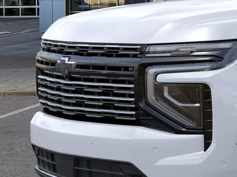 New 2026 Chevrolet Suburban High Country AWD/4WD image 14
