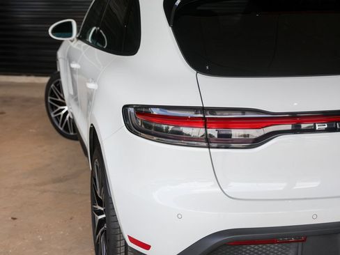 Certified 2026 Porsche Macan AWD/4WD image 14