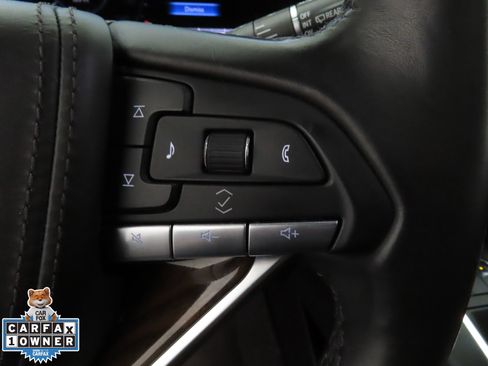 Used 2024 Cadillac Escalade ESV Sport Platinum w/ LPO, ONYX Package image 16