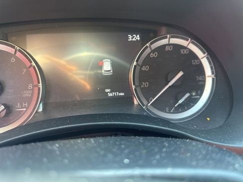 Used 2022 Toyota Highlander XSE AWD/4WD image 6