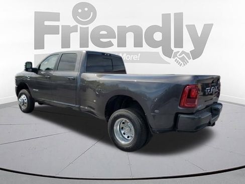 Used 2025 RAM 3500 Laramie w/ Max Tow Package AWD/4WD image 3