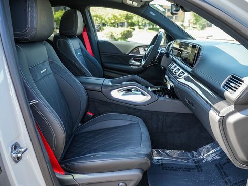 New 2026 Mercedes-Benz GLE 53 AMG 4MATIC Coupe image 16