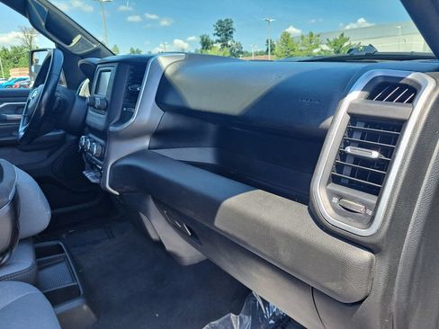 Used 2022 RAM 1500 Big Horn AWD/4WD image 30