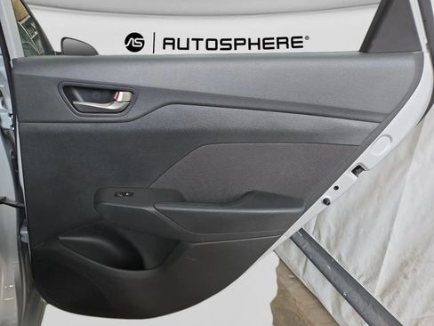 Used 2019 Hyundai Accent SE FWD image 29