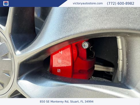 Used 2022 Tesla Model Y Performance AWD/4WD image 10