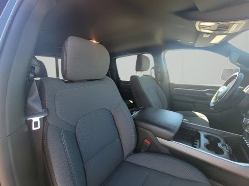 Used 2023 RAM 1500 Big Horn AWD/4WD image 33