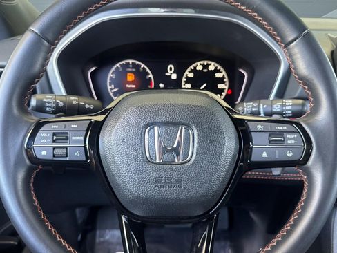 Used 2025 Honda Pilot Sport image 14