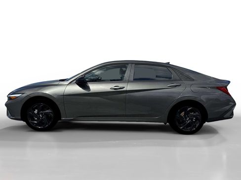 New 2026 Hyundai Elantra Sport image 3