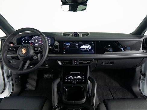 New 2026 Porsche Cayenne image 34