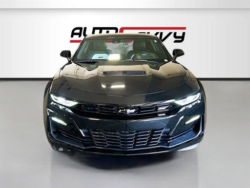Used 2022 Chevrolet Camaro SS image 2