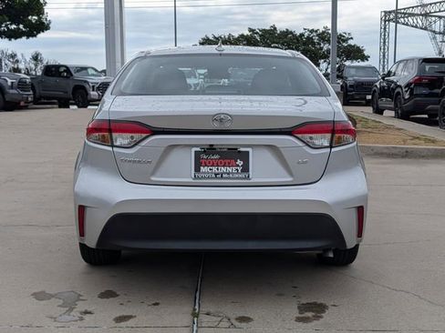 Used 2024 Toyota Corolla LE FWD image 7