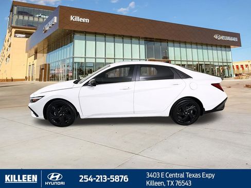 New 2026 Hyundai Elantra SEL Sport Premium FWD image 4