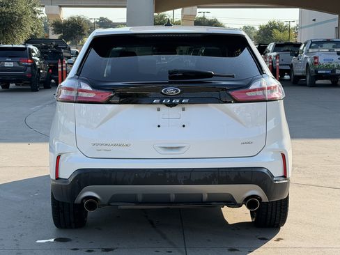 Used 2023 Ford Edge Titanium AWD/4WD image 5