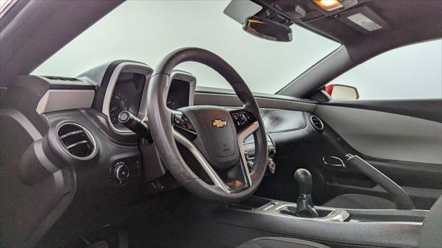 Used 2014 Chevrolet Camaro LS RWD image 18