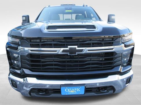 New 2026 Chevrolet Silverado 2500 LT w/ All Star Edition AWD/4WD image 9